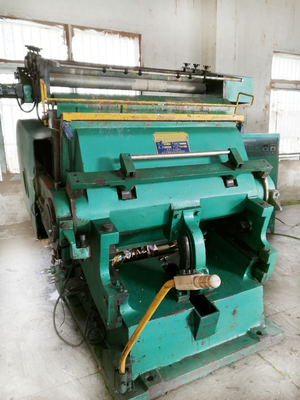 Maszyna do wytłaczania HJ-1500T 1500 * 1050 mm 150 T Tabela konfiguracji