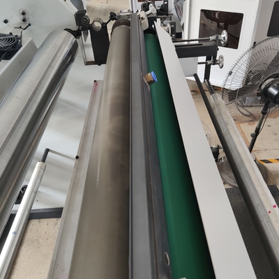 HJ-21000 Fleksograficzna maszyna drukarska o szerokości 950 mm i maks. Prędkość 70 m/min Płyta 2,38 mm