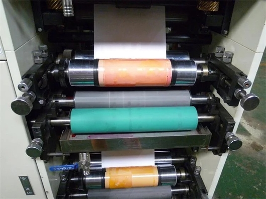 Szybka maszyna do drukowania etykiet fleksograficznych do precyzyjnego drukowania, prędkość drukowania 80 m / min, moc brutto 30, druk kwflexo