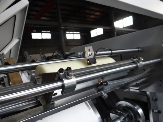 Maszyna do produkcji toreb papierowych typu Kraft ze skręconą rączką z pneumatyczną lub hydrauliczną strukturą podnoszącą #20-80 szt./Min.