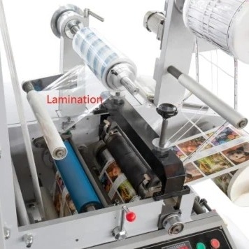 Szybka drukarka etykiet fleksograficznych do naklejek z folii papierowej z laminowaniem lakierem UV, 1-8 kolorowa drukarka etykiet fleksograficznych