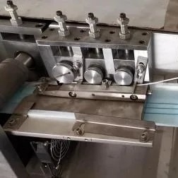 Automatyczna maszyna do produkcji torebek papierowych 220 V 380 V, automatyczna maszyna do produkcji masek 2000 W